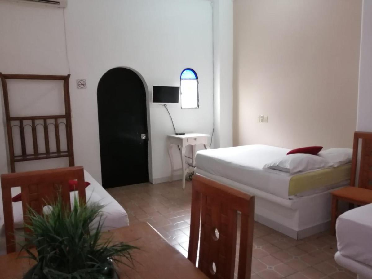 Hotel Isis Zihuatanejo Dış mekan fotoğraf